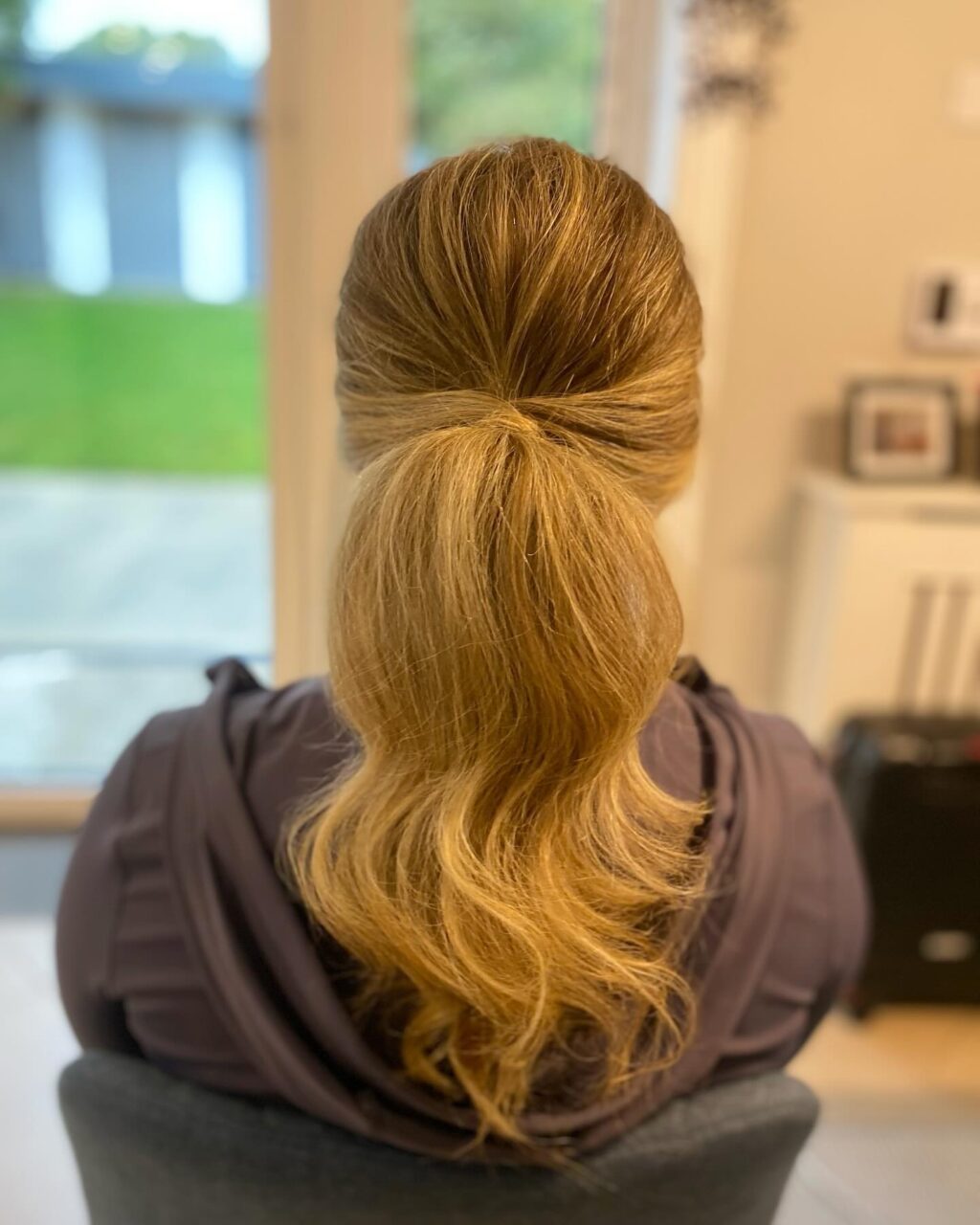 Instagram post from the_weddinghairstylist. This post is in position 1.