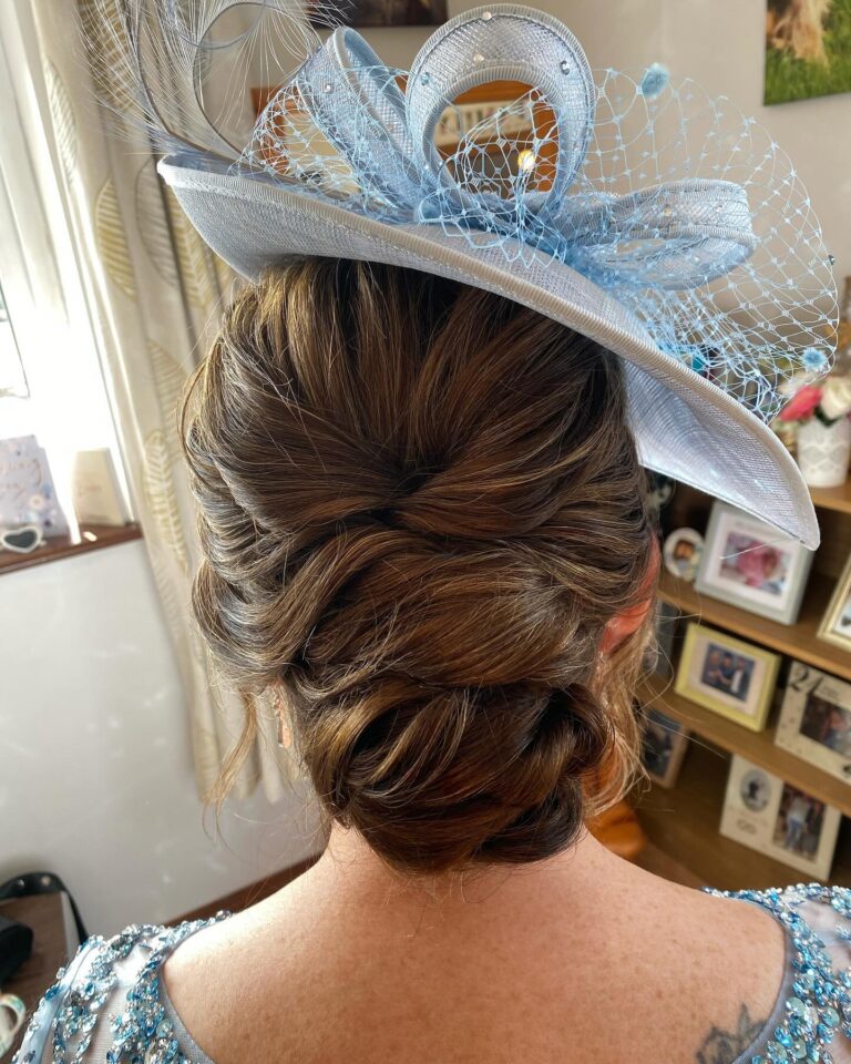 Instagram post from the_weddinghairstylist. This post is in position 4.