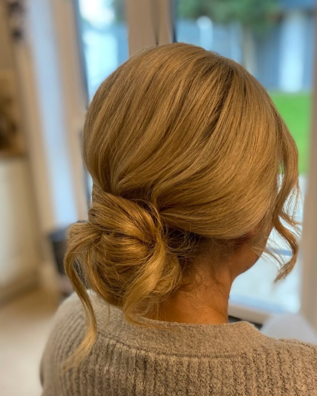 Instagram post from the_weddinghairstylist. This post is in position 7.