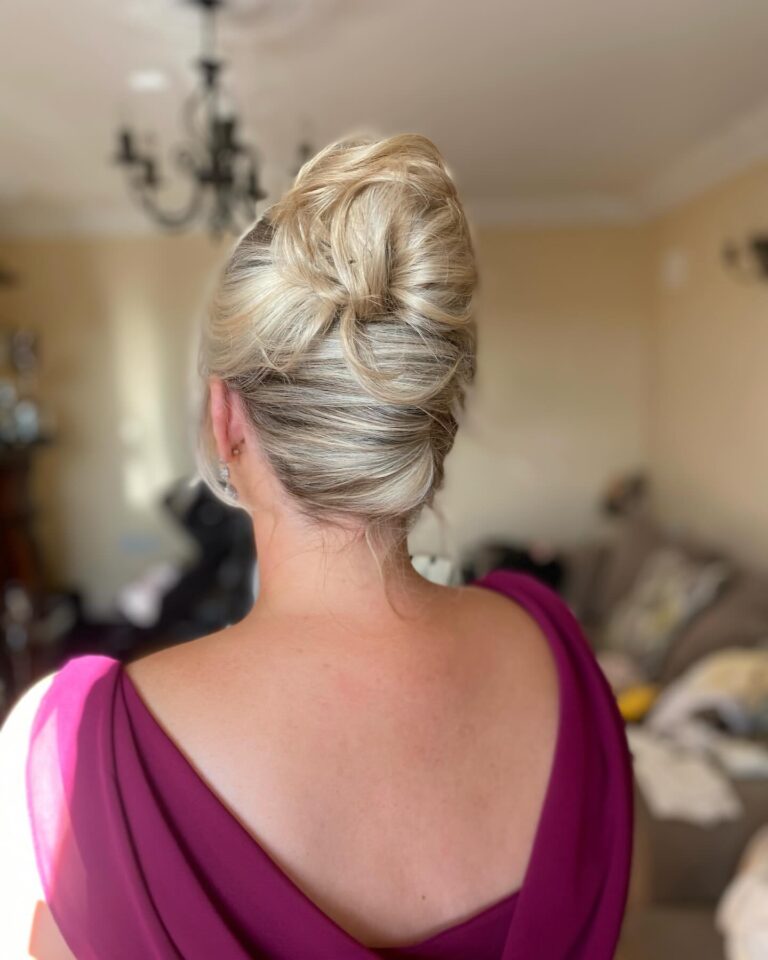 Instagram post from the_weddinghairstylist. This post is in position 5.